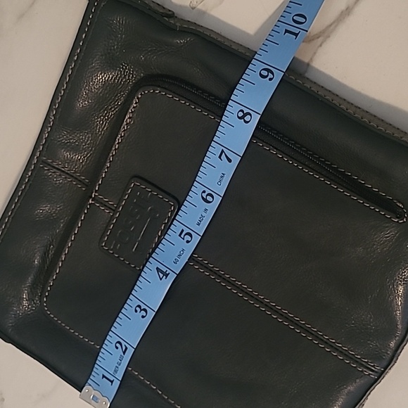 Fossil Cross Town Black Leather Slim Crossbody Messenger Bag Errands Practical - Picture 11 of 14